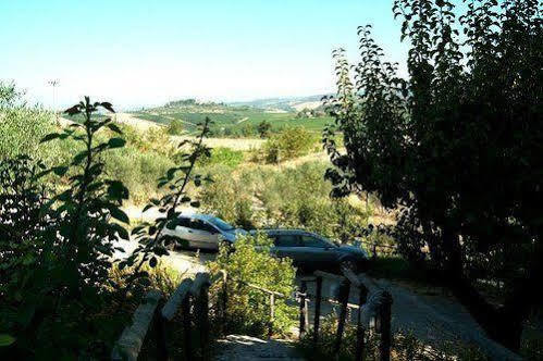 Agriturismo La Magione Quercegrossa Exterior photo